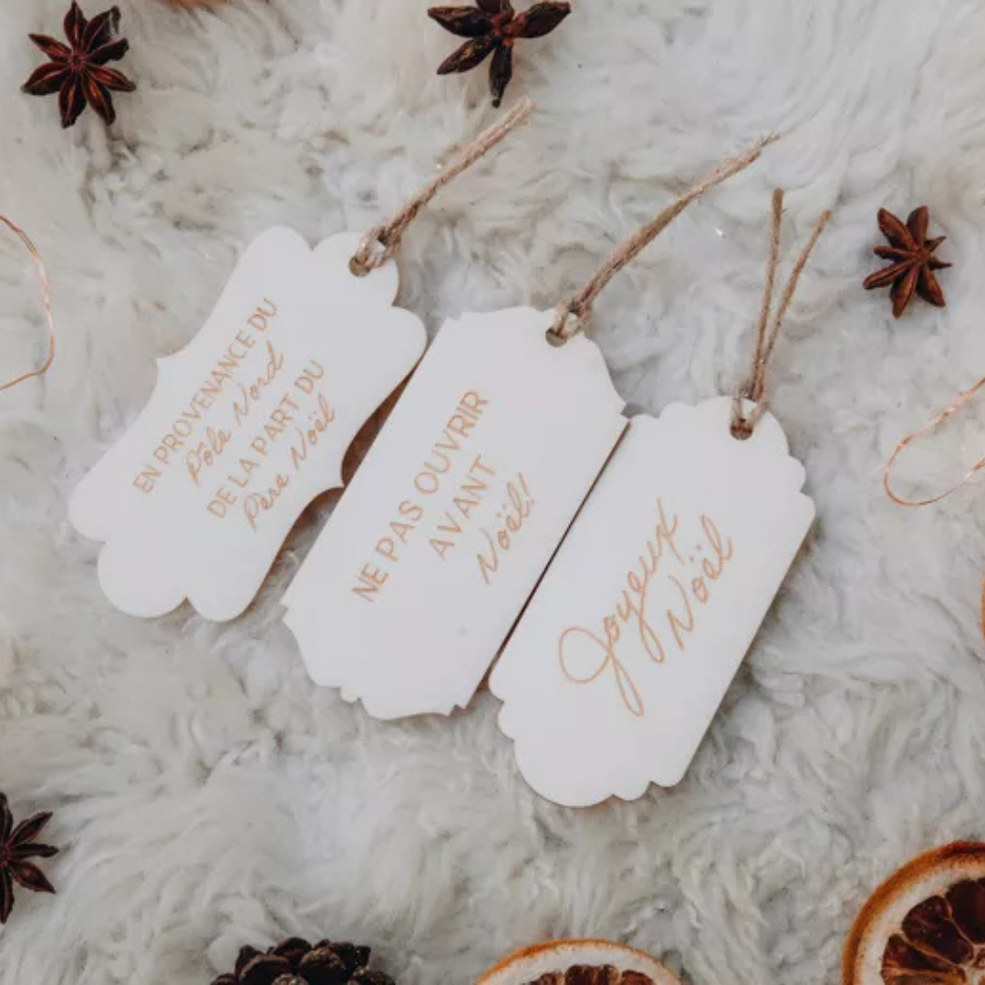 Trio d'étiquettes cadeaux en bois
