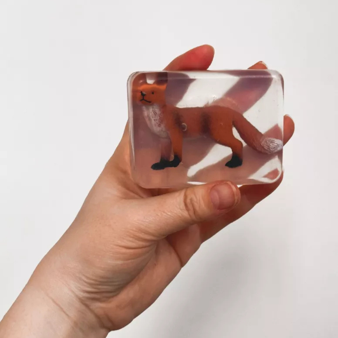 Savon transparent avec animaux polaires