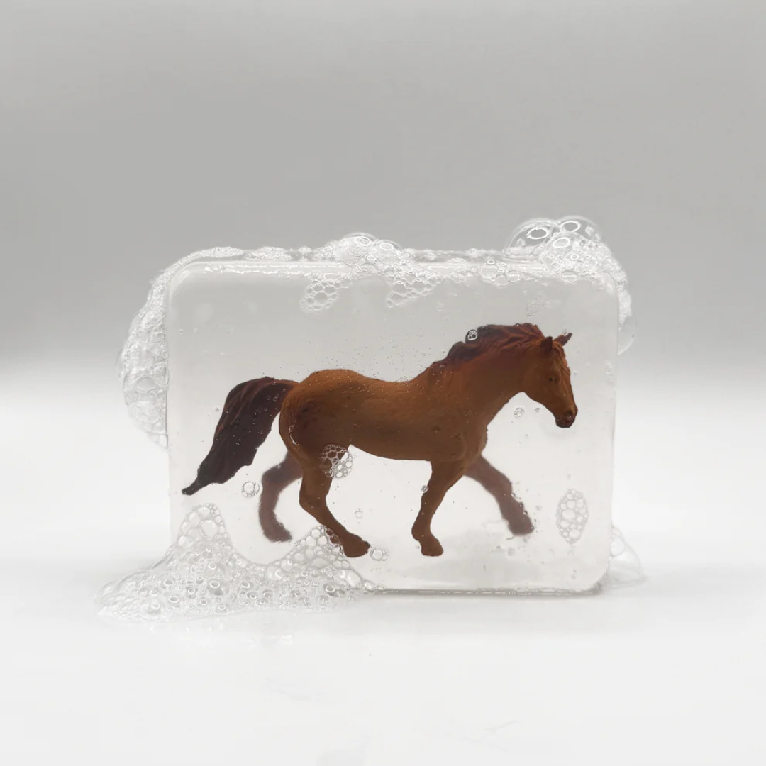 Savon avec figurine cheval