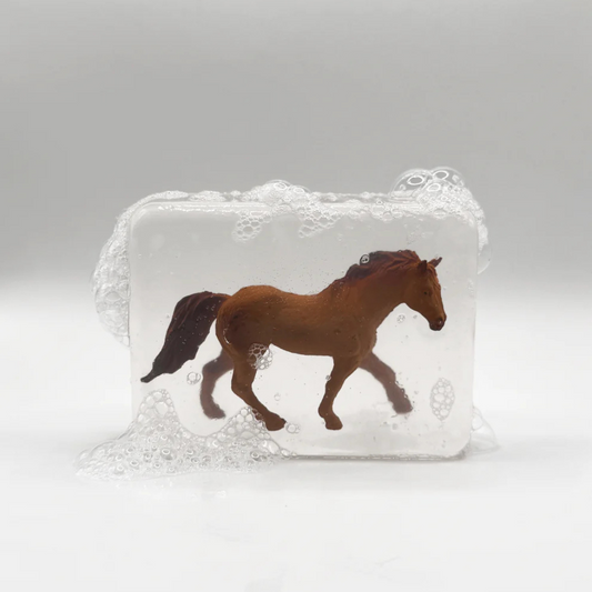 Savon avec figurine cheval