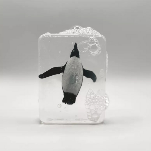 Savon transparent avec animaux polaires