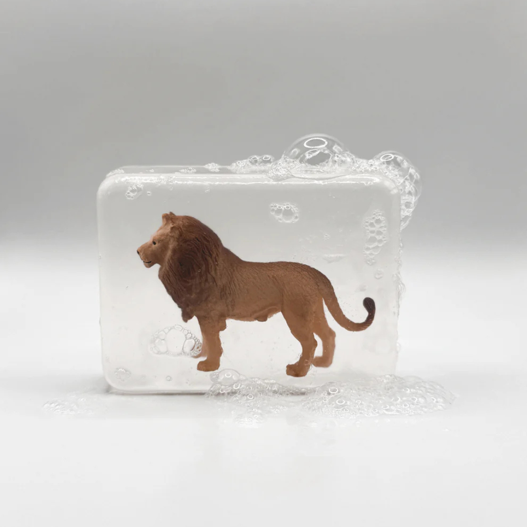 Savon transparent avec animaux de la savane